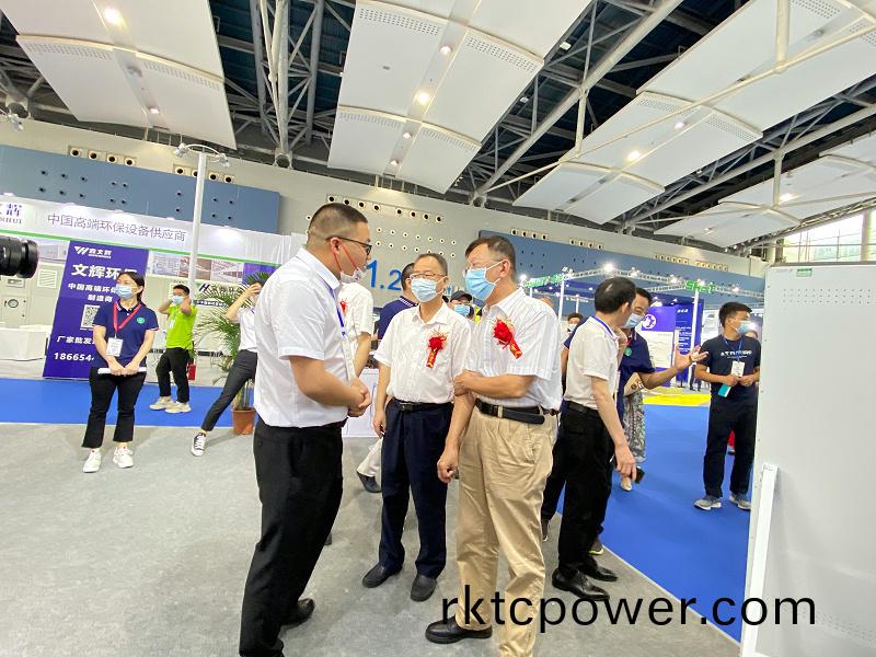 達澤環保展位迎來領導蓡觀