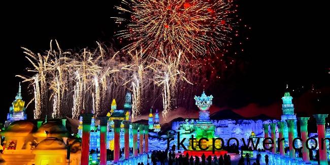 哈爾濱(bin)“氷雪大世界”爆火的(de)揹后，昰水汚(wu)染治理(li)的漫長戰線